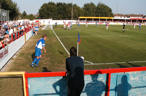 Jamie Heard watches a Jon Brady corner